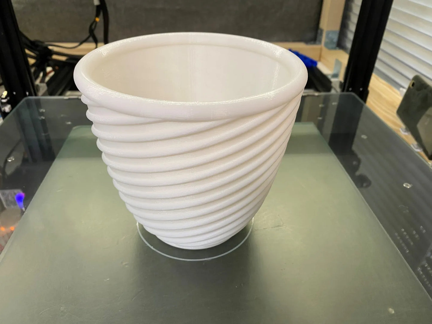 Pot de fleurs avec soucoupe de 10, 12 et 15 cm de diamètre