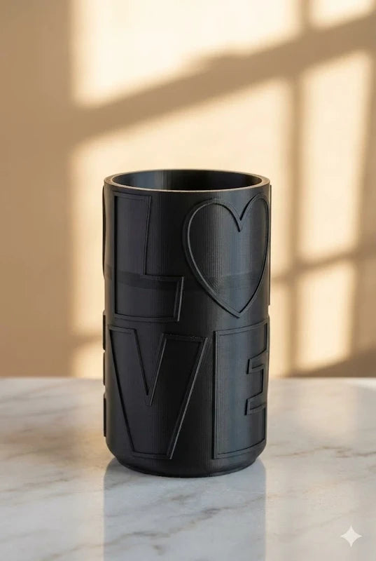 Vase, pot décoratif – Design LOVE avec Cœur Noir