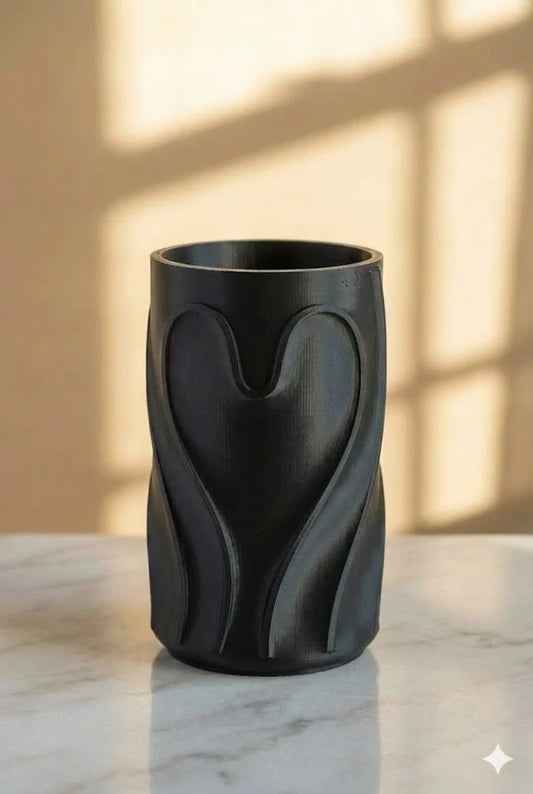 Vase, pot décoratif – Design cœur noir en relief