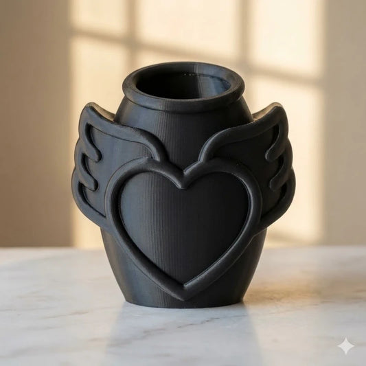 Vase, pot décoratif – Cœur ailé noir style gothique
