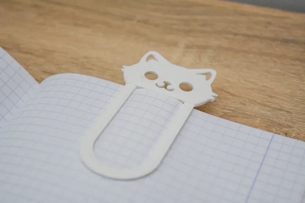 Cat bookmark