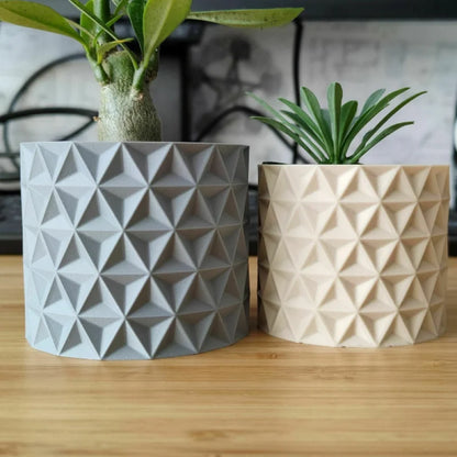 Vase Motif Triangle - Décoration Moderne en 3D 