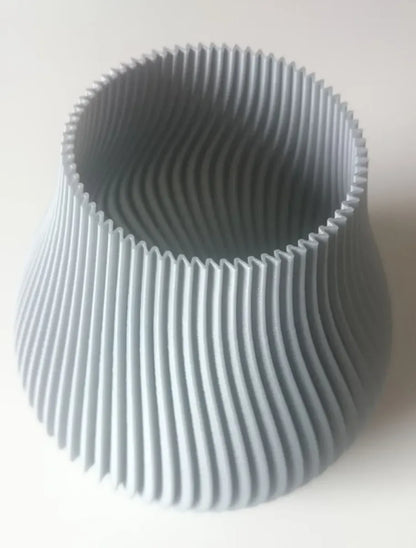 Vase à nervures