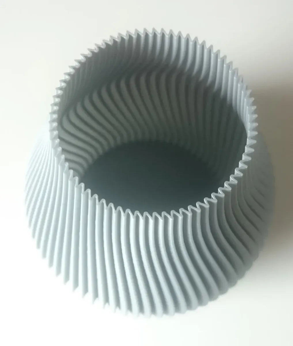 Vase à nervures