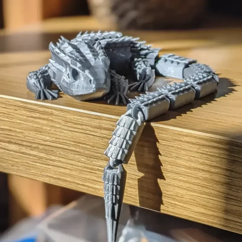 Crocodile à Yeux Rouges