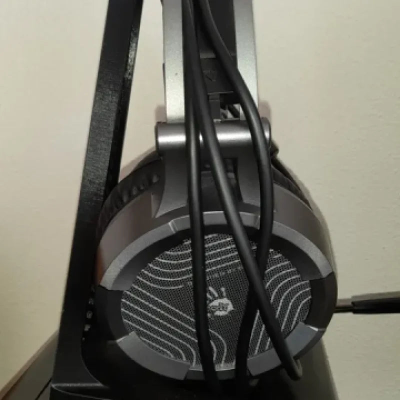 Headphone holder