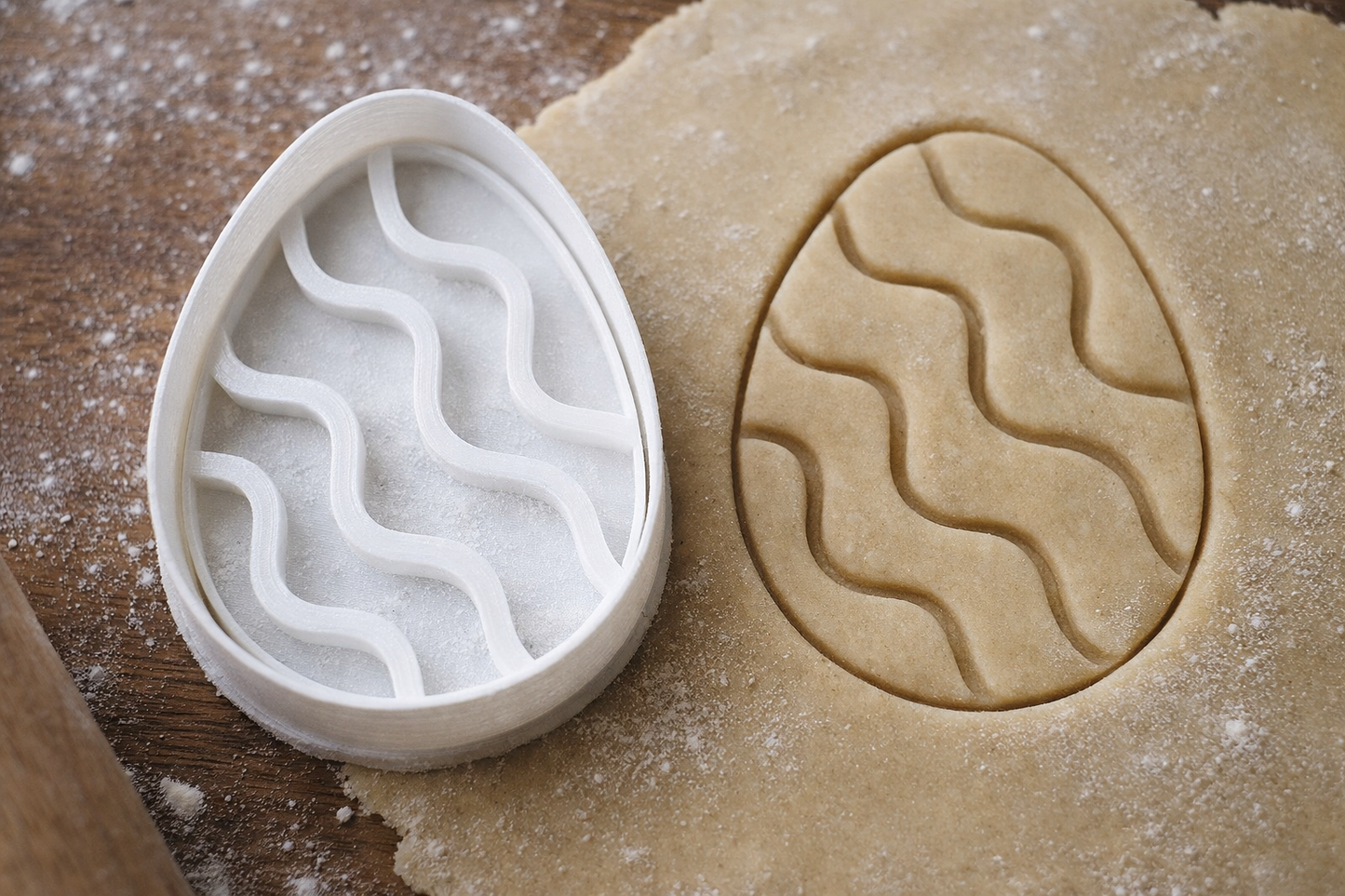 Emporte-pièce Oeuf de Pâques avec Motif Vagues