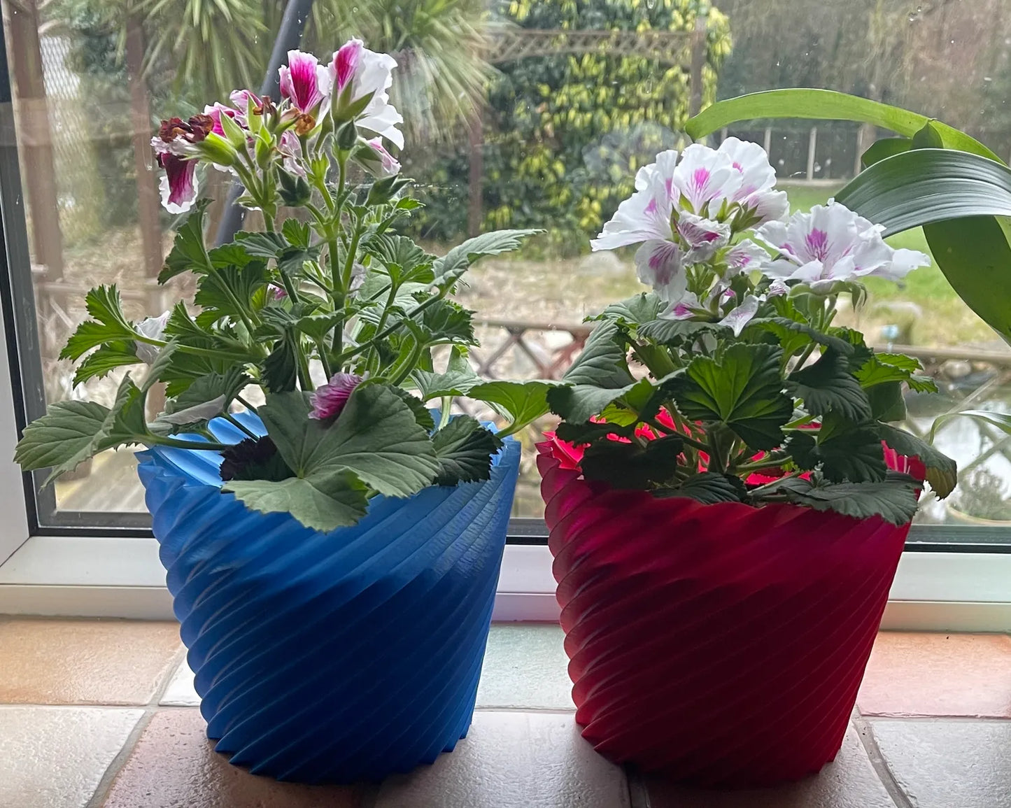 Pot de plante empilable en spirale/vase