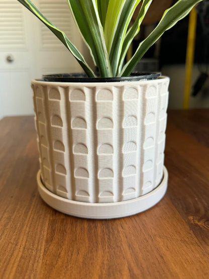 Pot de plante moderne du milieu du siècle avec soucoupe