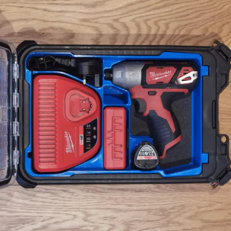 Insert d’organisateur compact Milwaukee Packout pour perceuse à percussion M12 et chargeur 2 batteries et boîte à