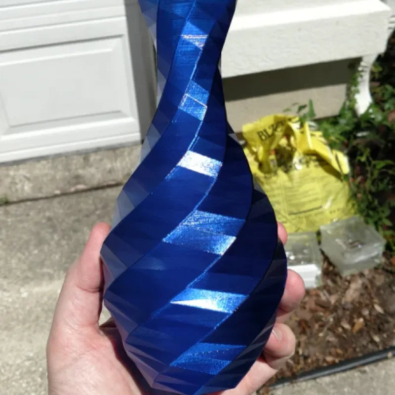 Low-Poly Rose Vase
