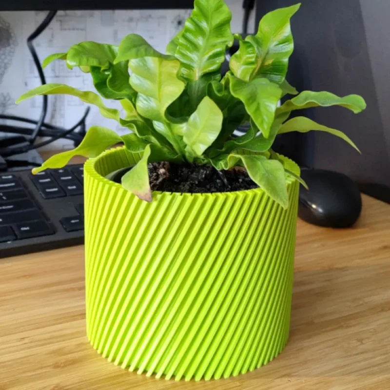 Spiral flower pot/planter - vase mode