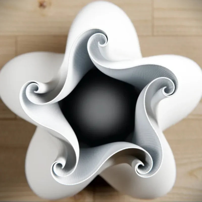 Spiraling vase