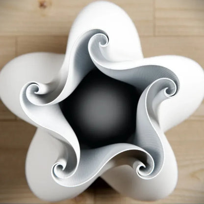 Spiraling vase