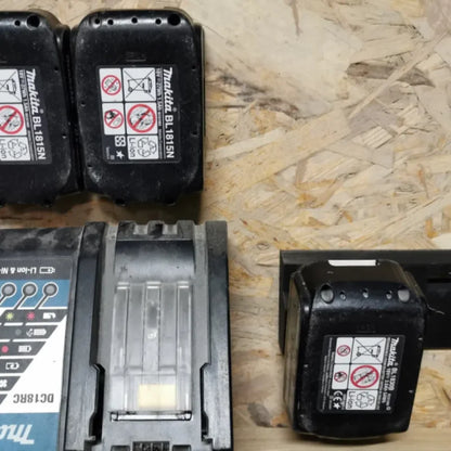 Support de batterie Makita 18V incliné