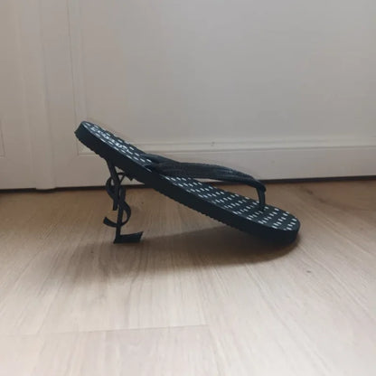 Talon de chaussure déco - Yves Saint Laurent