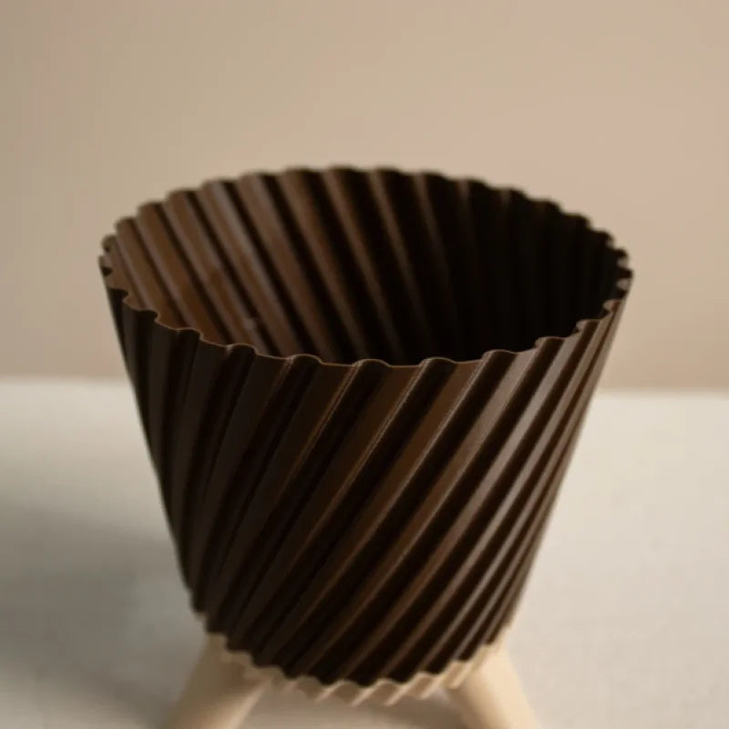 Twisted Planter with Legs Vase Mode
