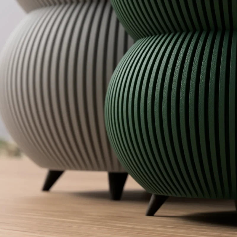 Vase/Planter with legs