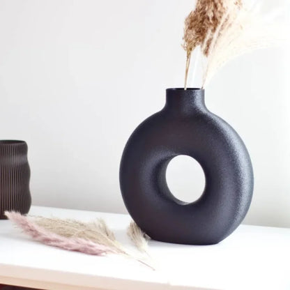 Wormhole Vase